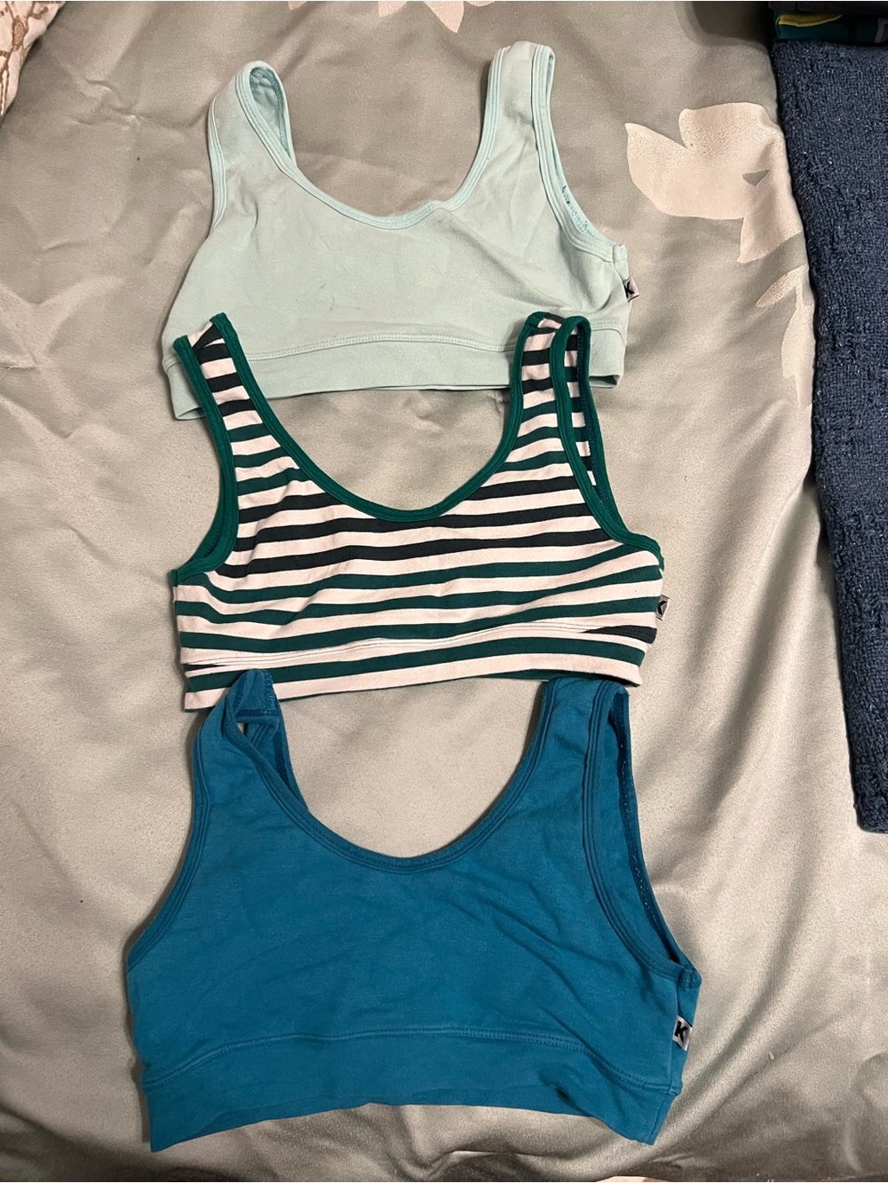 3 Kickee pants girls medium 8/10 Sports Bras Teal, Aqua & Green Stripe